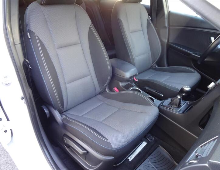 Hyundai i30 29