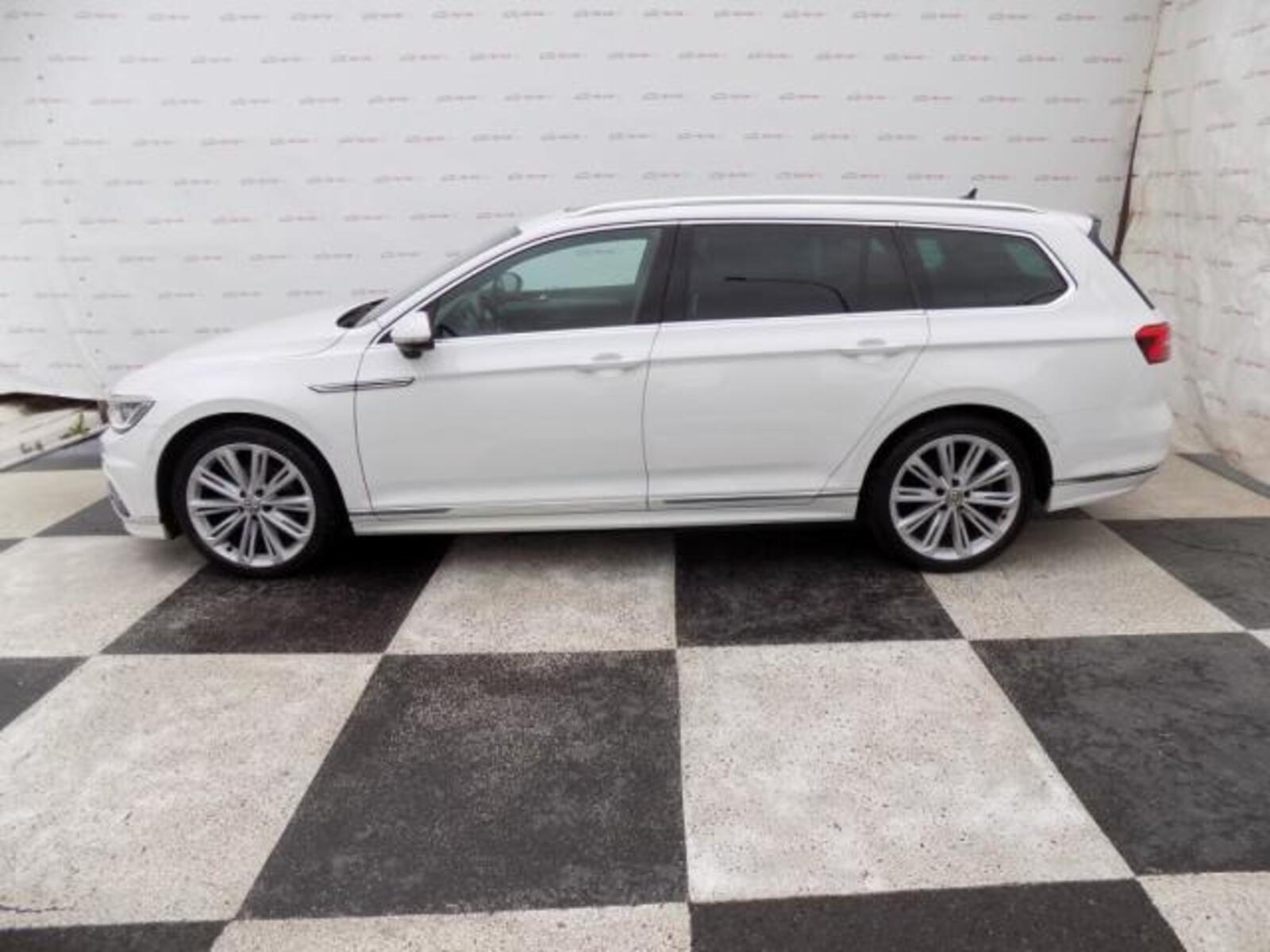 Volkswagen Passat 2