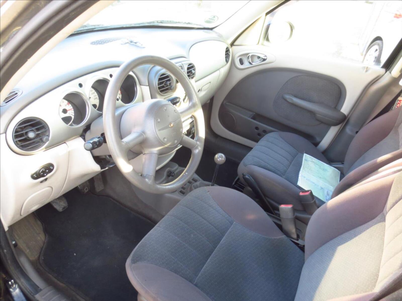Chrysler PT Cruiser 9