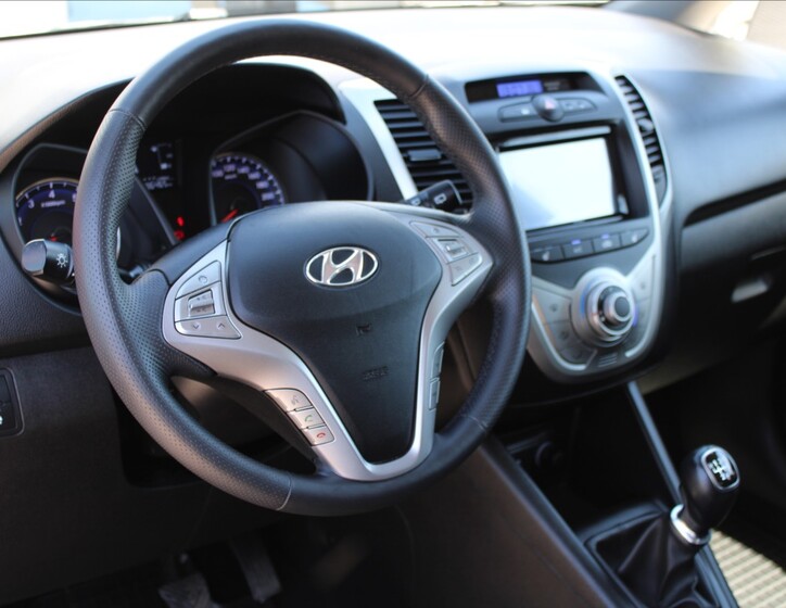 Hyundai ix20 24