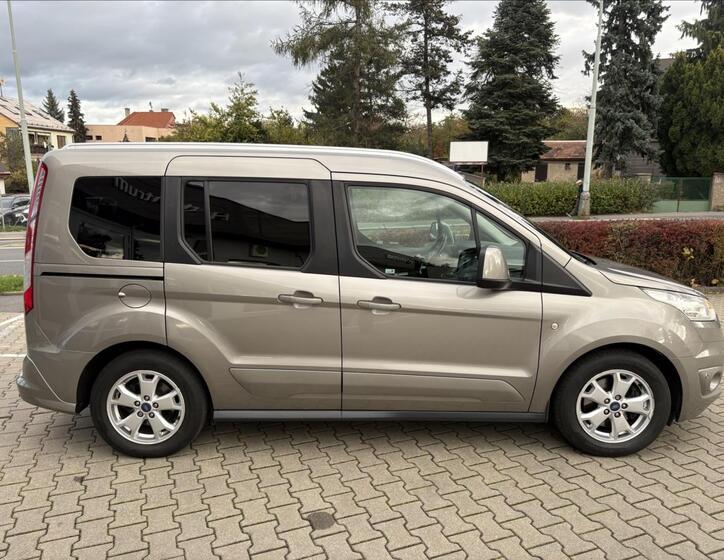 Ford Tourneo Connect 6