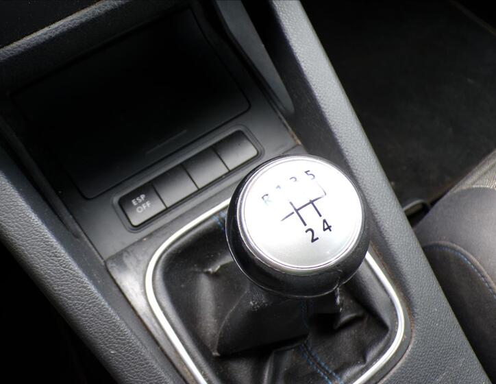 Volkswagen Golf 10