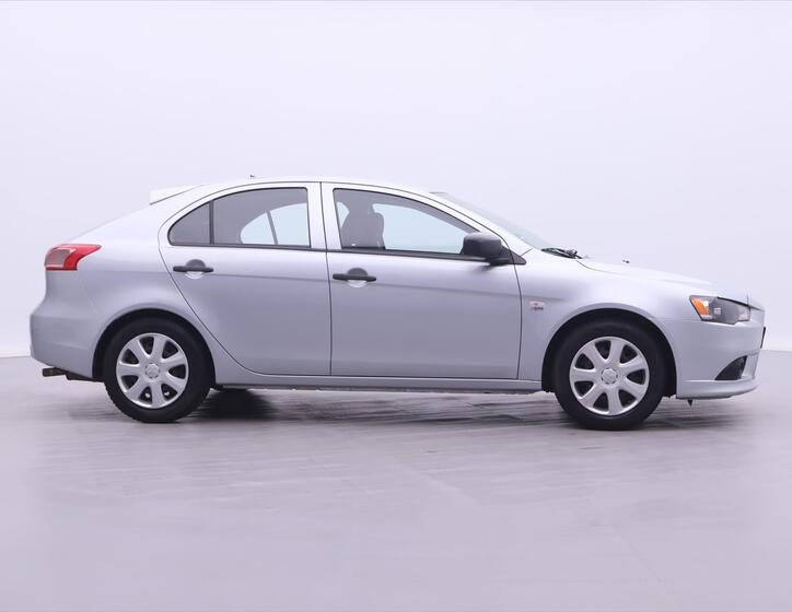 Mitsubishi Lancer 8