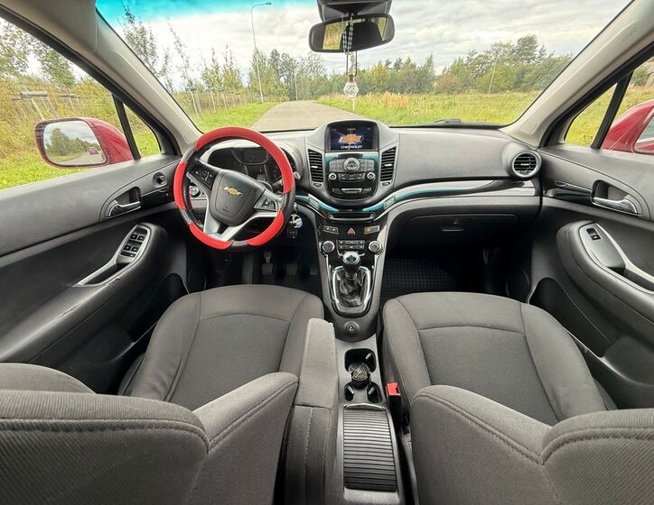 Chevrolet Orlando 11