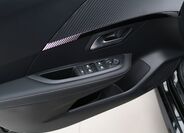 Peugeot 208 13