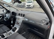 Ford S-MAX 19