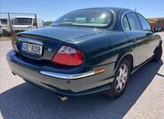 Jaguar S-Type 41