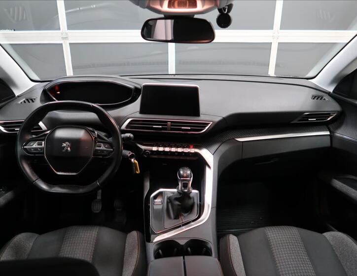Peugeot 5008 12