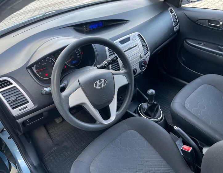 Hyundai i20 10