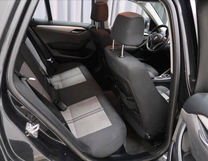 BMW X1 10