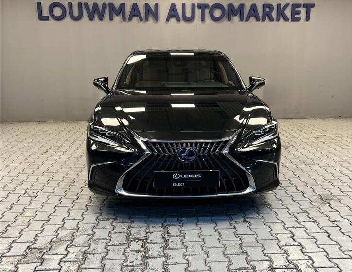 Lexus ES 300h 4