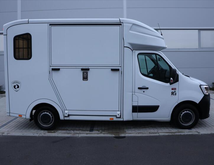 Renault Master 8