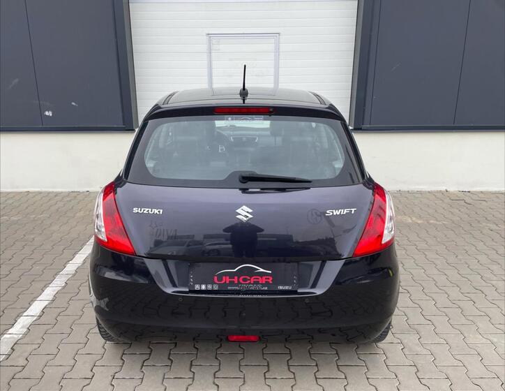 Suzuki Swift 8