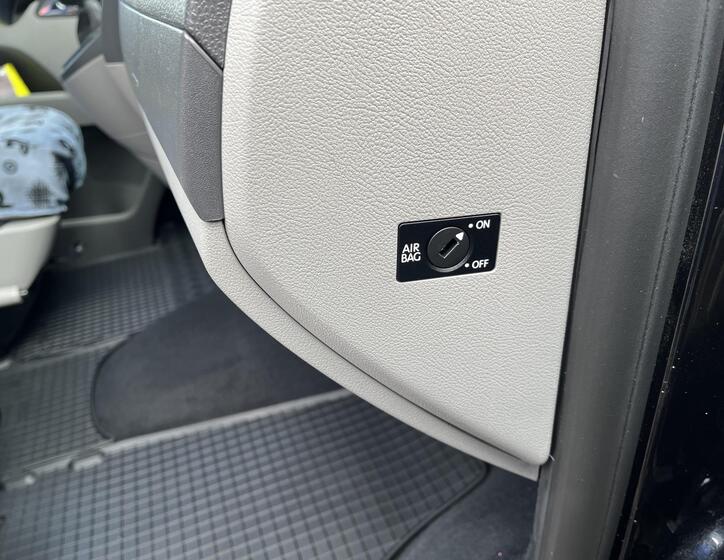 Volkswagen Caravelle 17