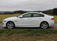 Jaguar XE 4