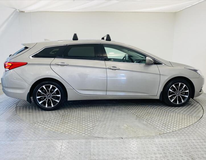 Hyundai i40 23