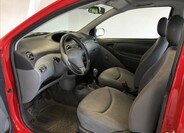 Toyota Yaris 9