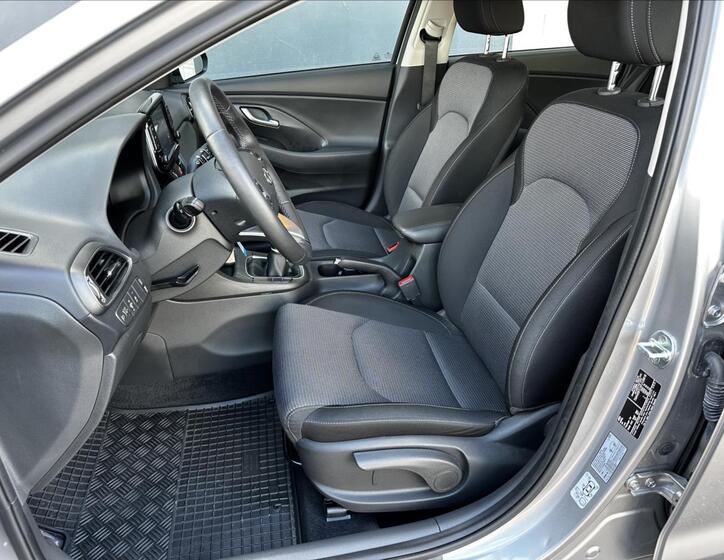 Hyundai i30 10
