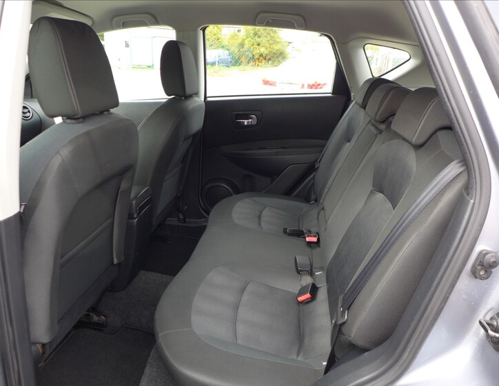 Nissan Qashqai 22