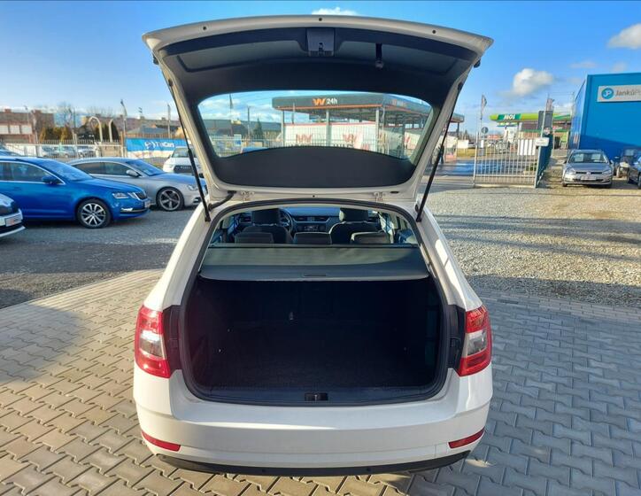 Škoda Octavia 12