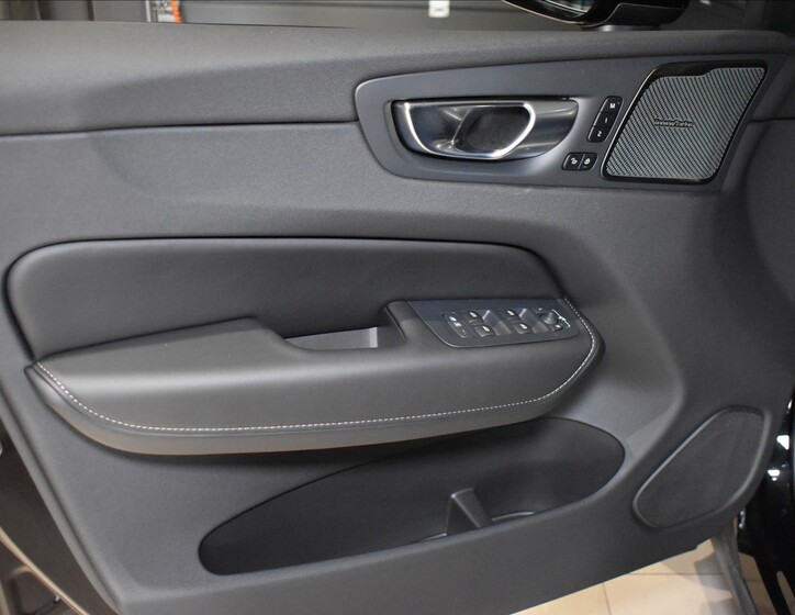 Volvo XC60 15