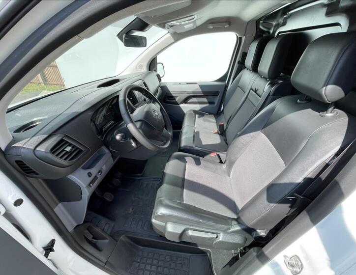 Opel Vivaro 4