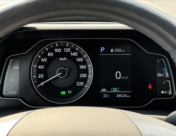 Hyundai IONIQ 16