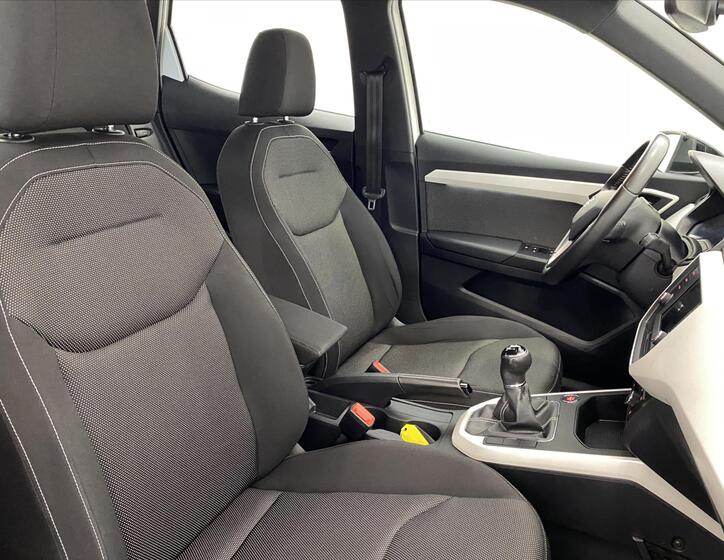 Seat Arona 8