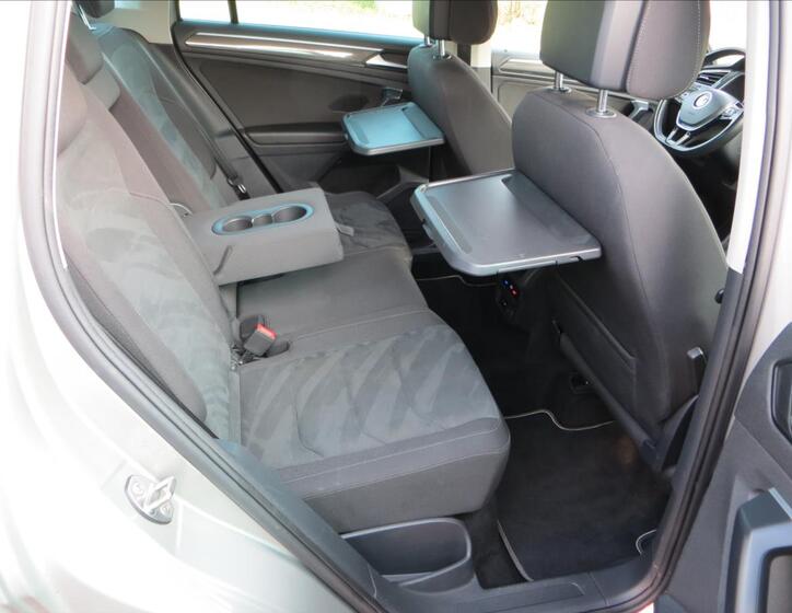 Volkswagen Tiguan 24