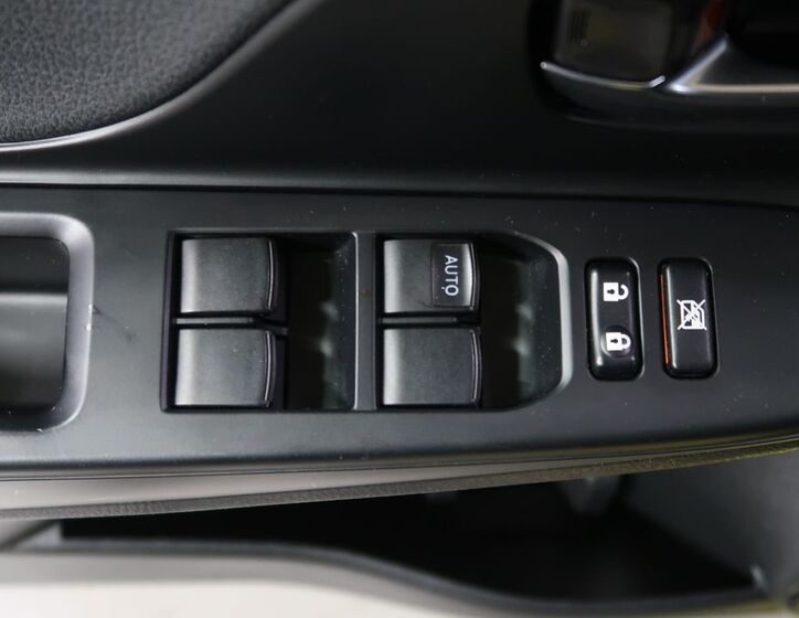 Toyota Yaris 23