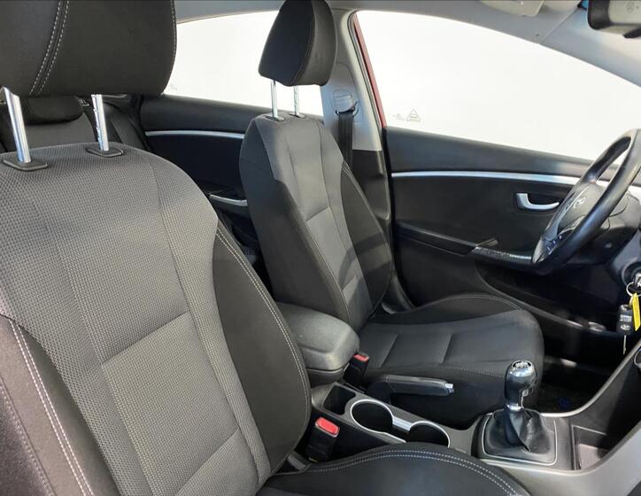 Hyundai i30 8
