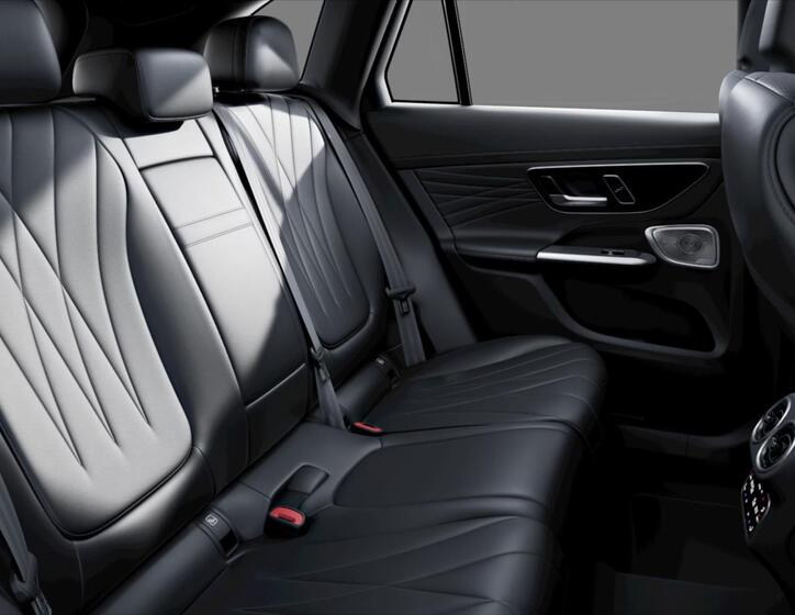 Mercedes-Benz GLC 8