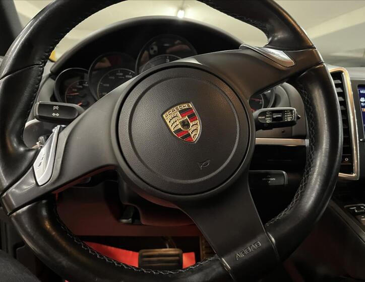 Porsche Cayenne 19