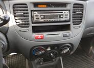 KIA Rio 11