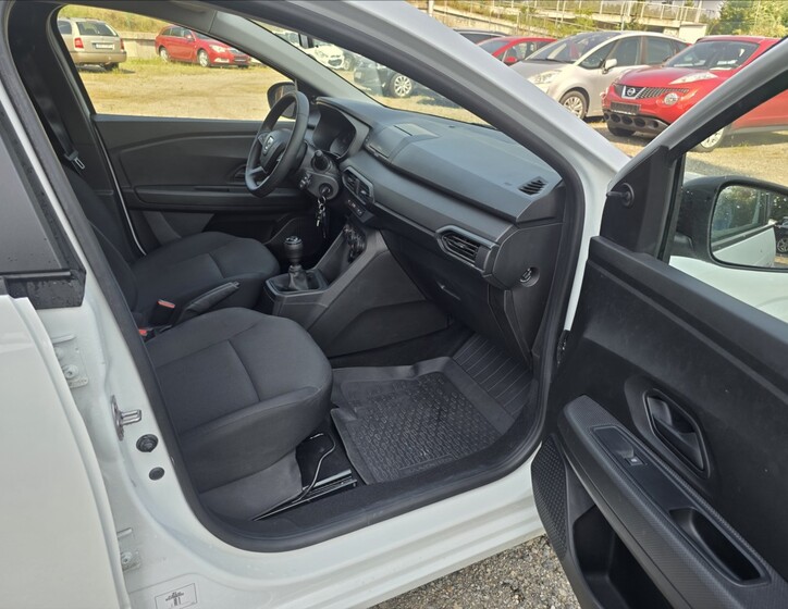 Dacia Sandero 15