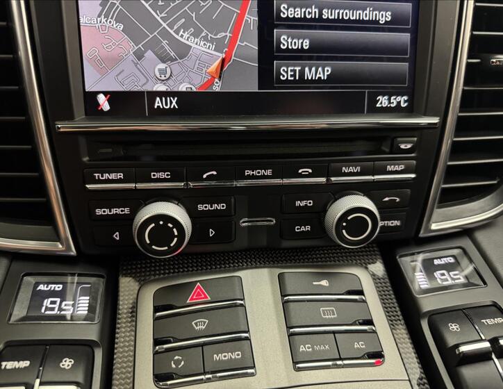 Porsche Panamera 22