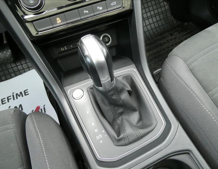 Volkswagen Touran 33