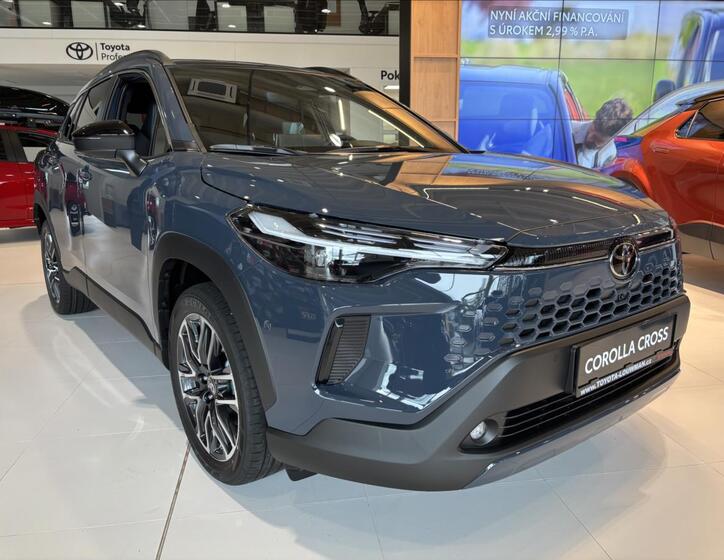 Toyota Corolla Cross 1