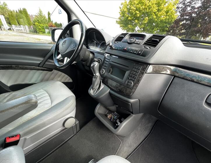 Mercedes-Benz Viano 27