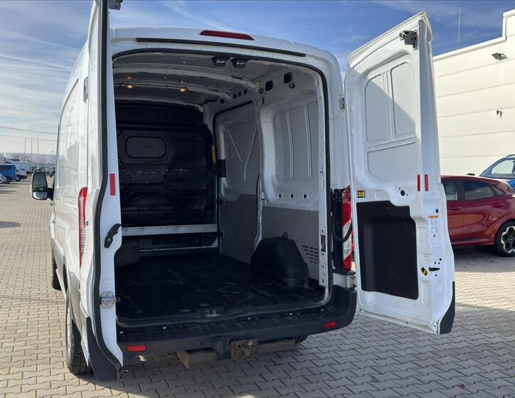 Ford Transit 11