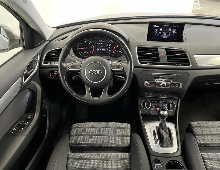 Audi Q3 5