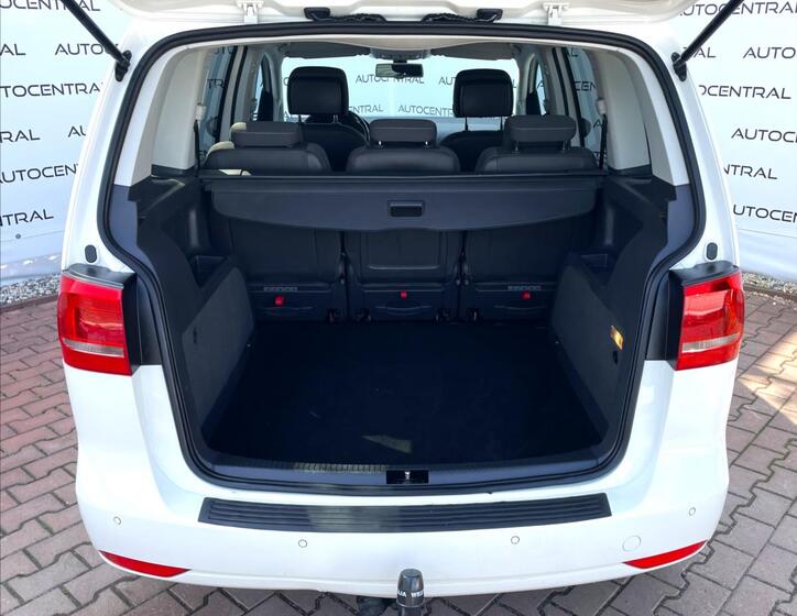 Volkswagen Touran 10