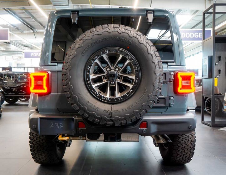 Jeep Wrangler 5