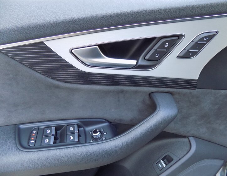 Audi SQ7 21