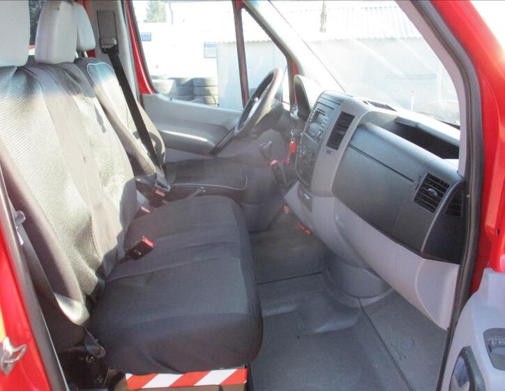 Volkswagen Crafter 12