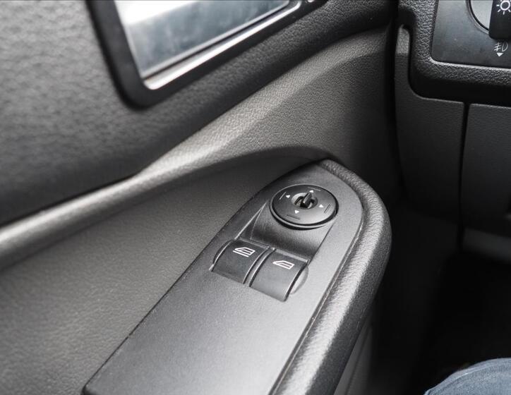 Ford C-MAX 19