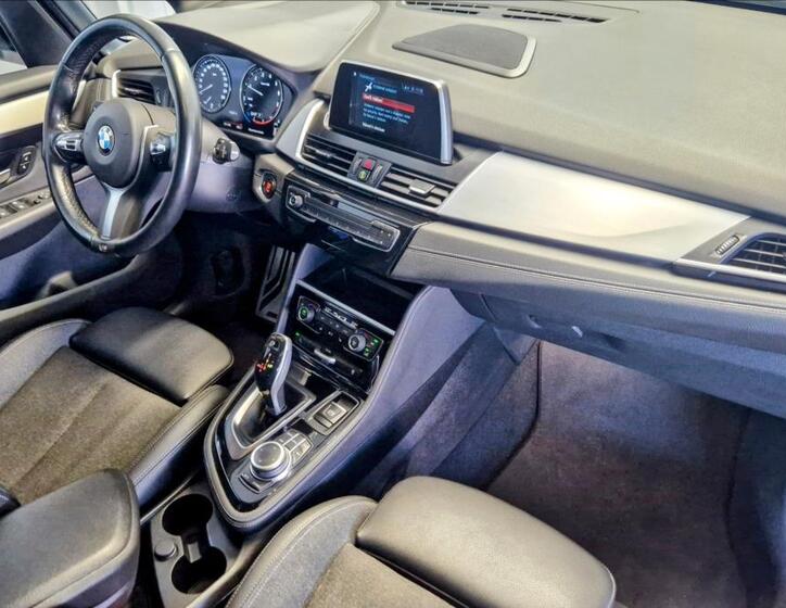 BMW Řada 2 14