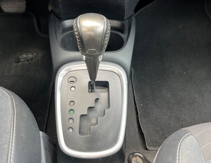 Toyota Yaris 26