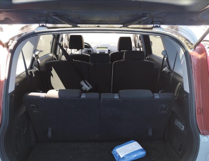 Mazda 5 16
