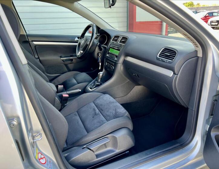 Volkswagen Golf 22